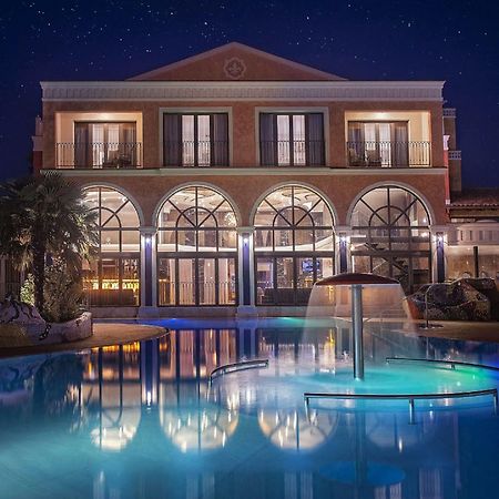 Villa Plaza Boutique Hotel & Spa Presov Bagian luar foto