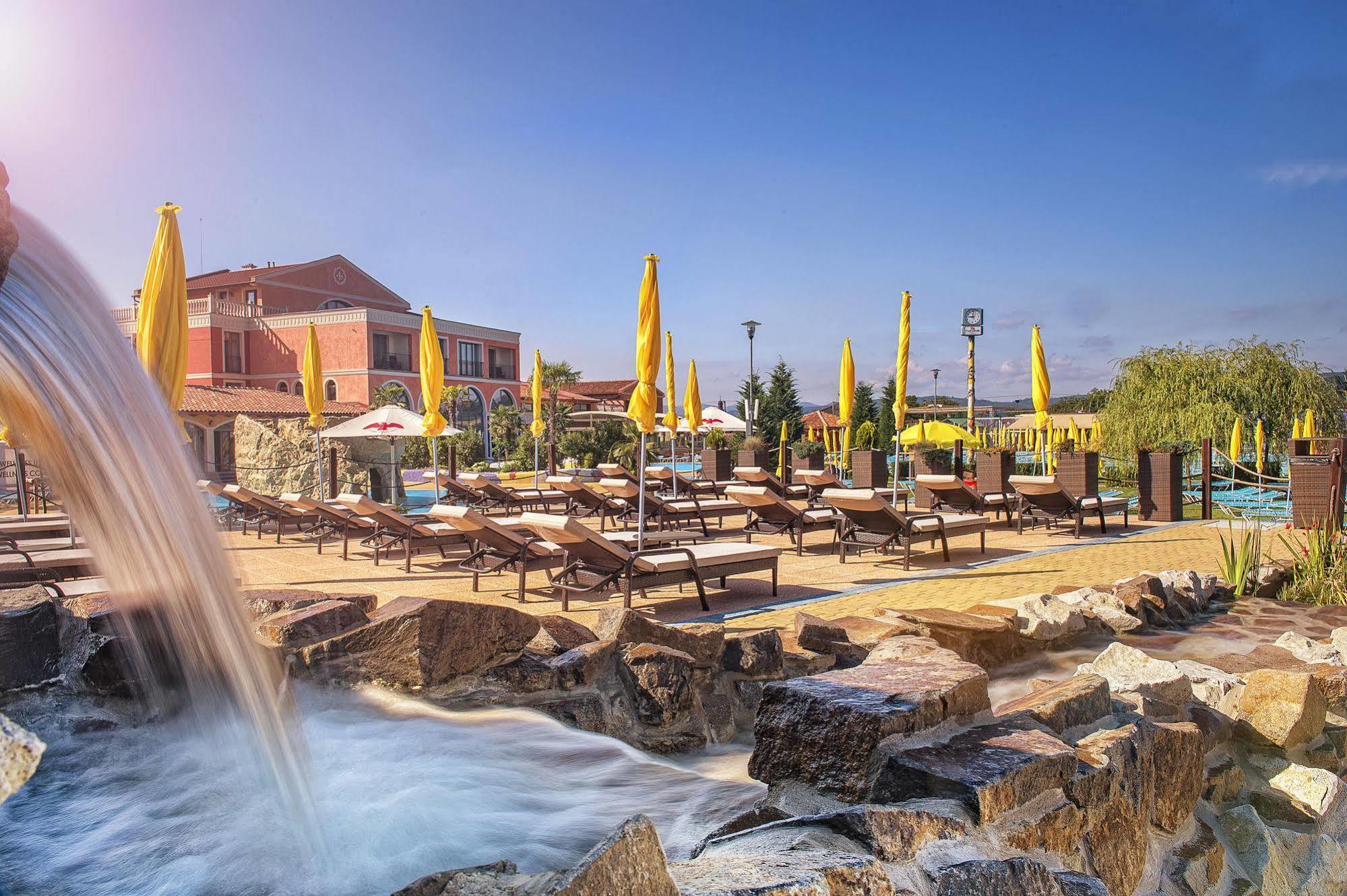 Villa Plaza Boutique Hotel & Spa Presov Bagian luar foto